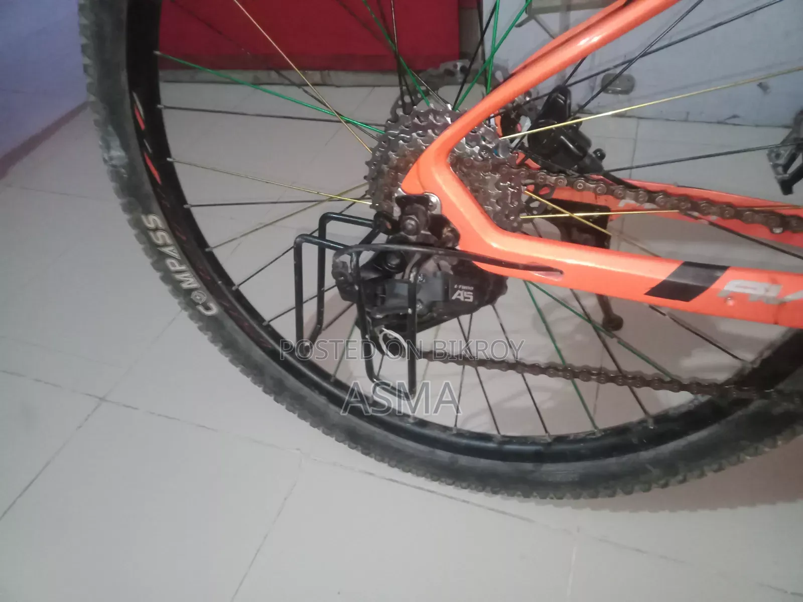 New bicycle used for 1 month, negotiable