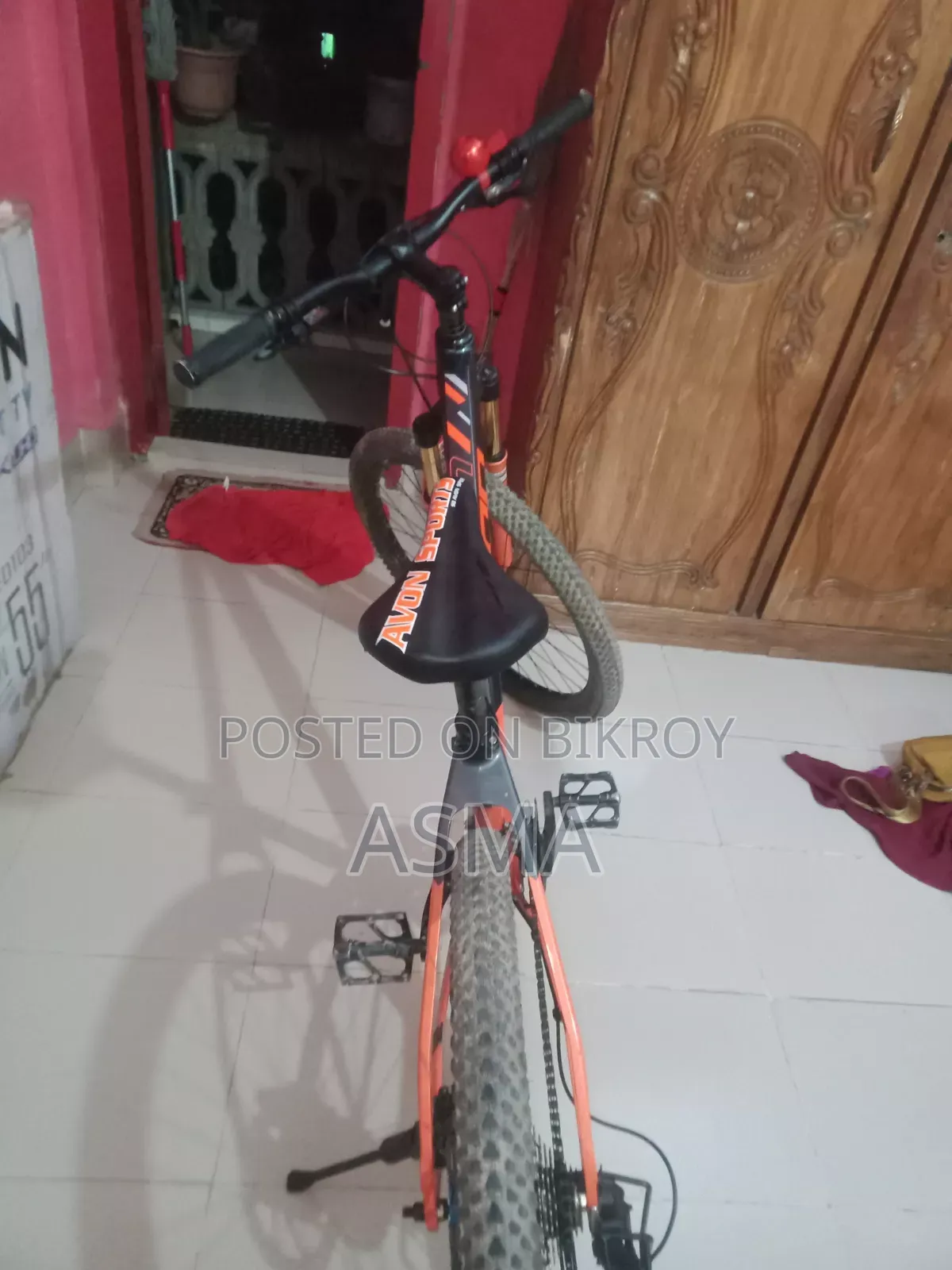 New bicycle used for 1 month, negotiable