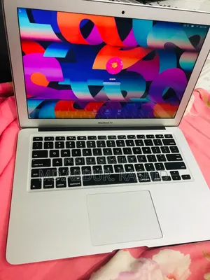 Laptop Apple MacBook 2017 8GB Intel Core I5 SSD 128GB