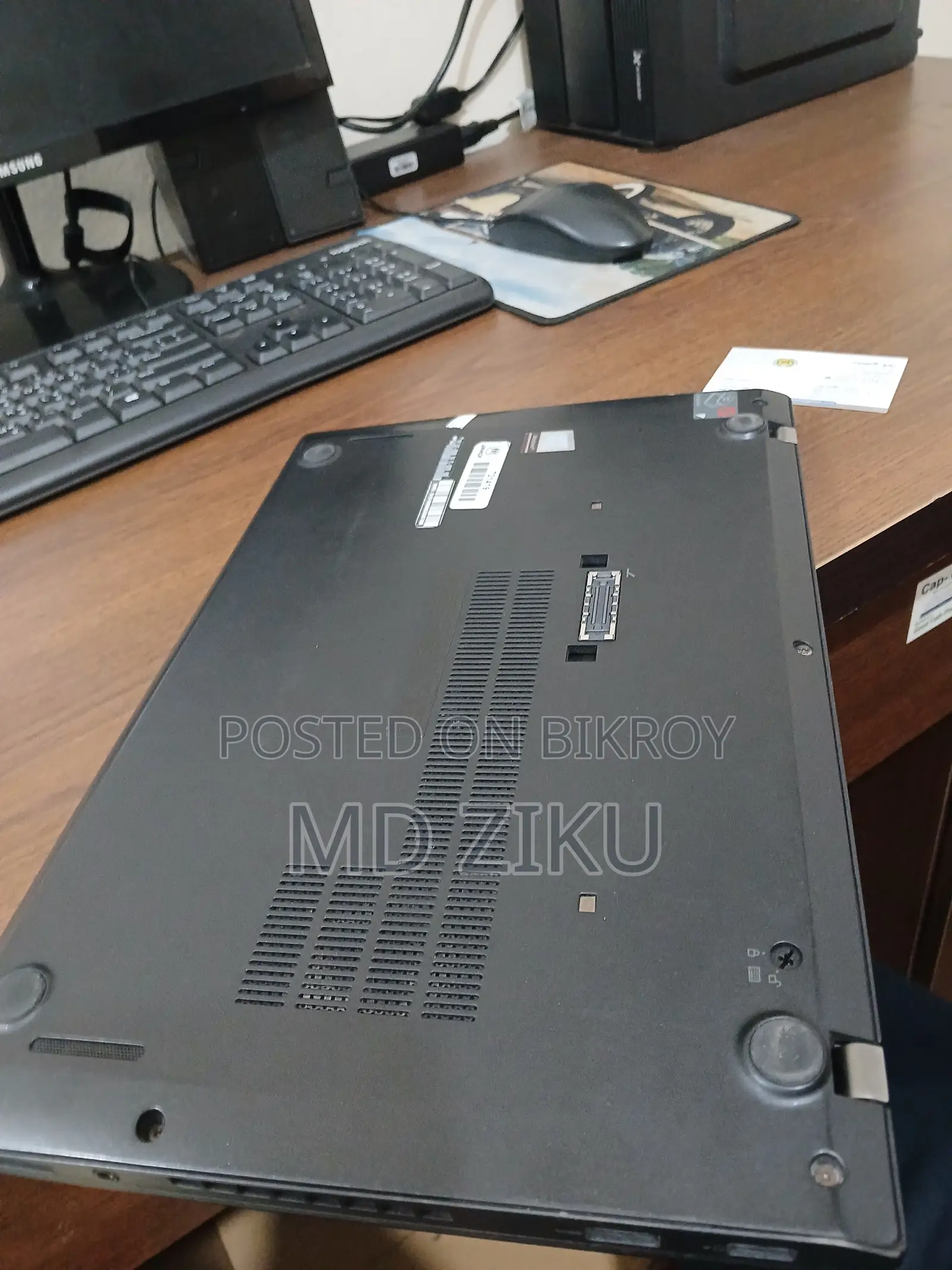 Laptop Lenovo 300e 8GB Intel Core I5 SSD 256GB