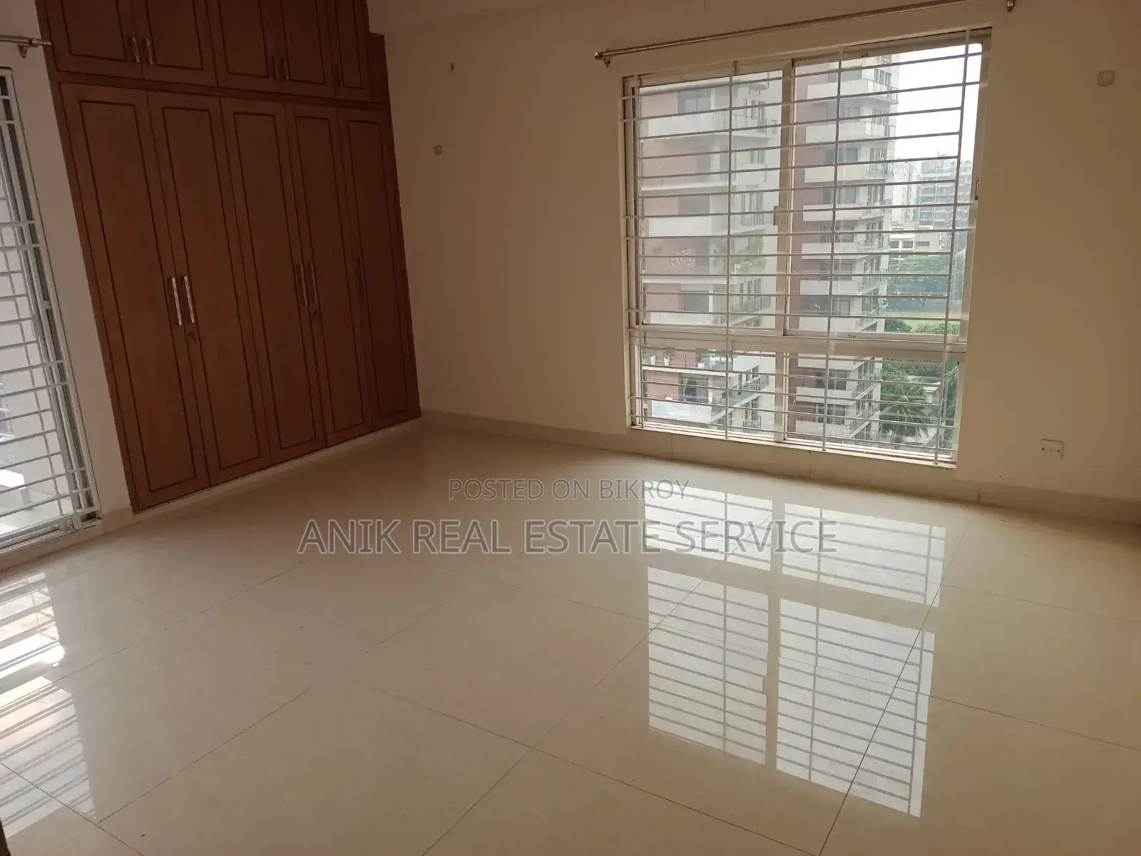 4-bedroom Apartment in Anik Real Estate, Gulshan for Rent