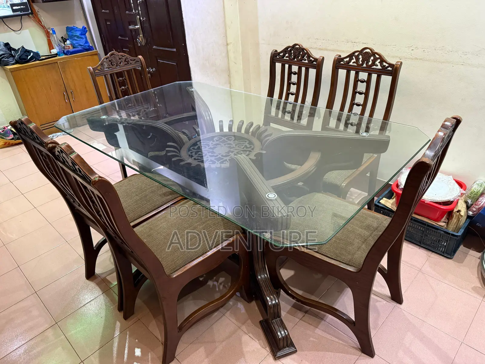 Well Condition Furniture. Full Package.