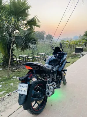 সুজুকি জিক্সার এসএফ ২০১৯ ব্ল্যাক