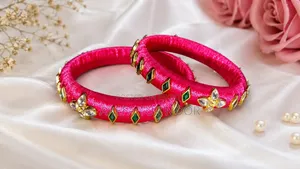 রেশমি সিল্ক চুড়ি
