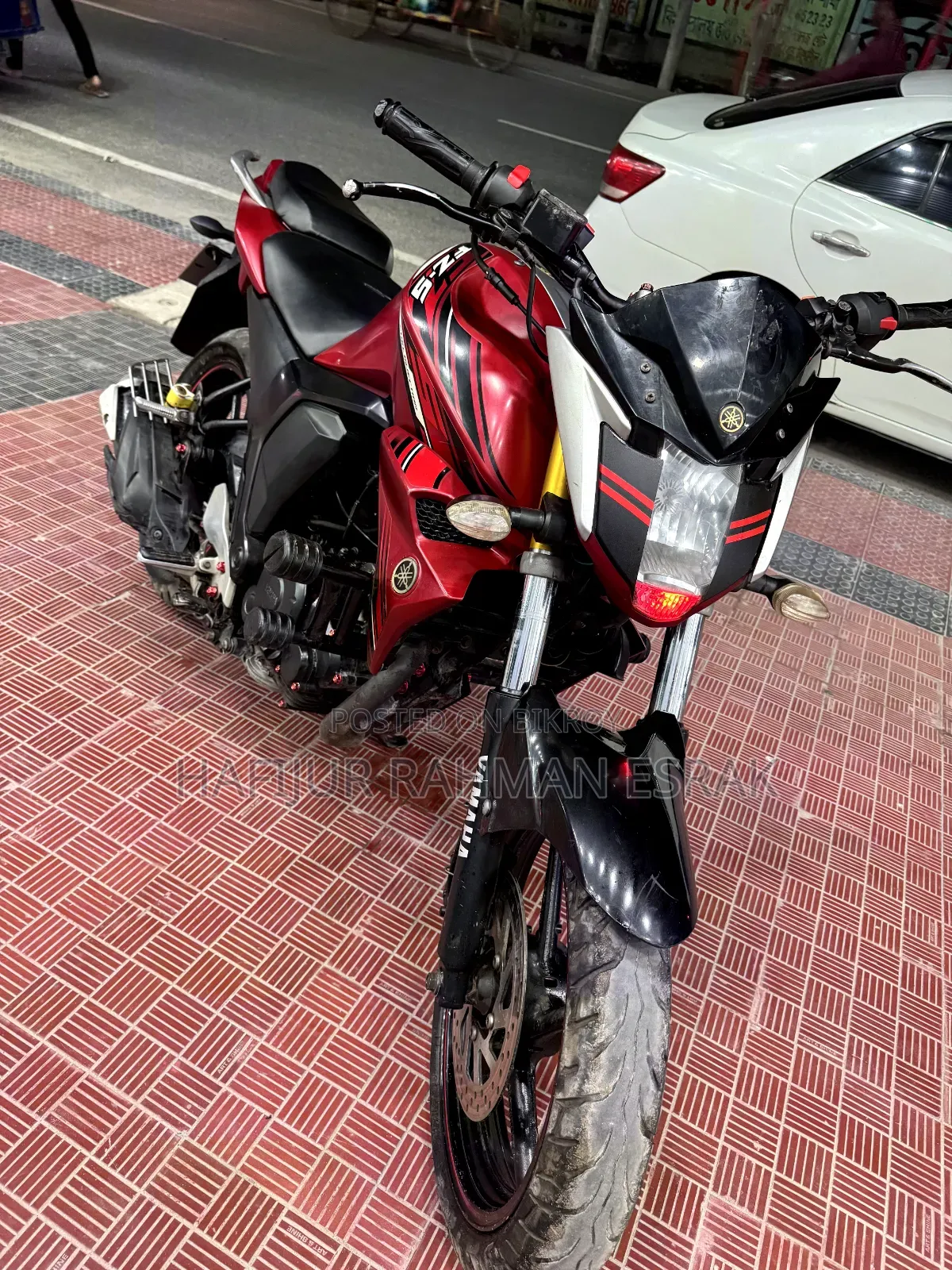 ইয়ামাহা এফজেড ২০১৮ রেড