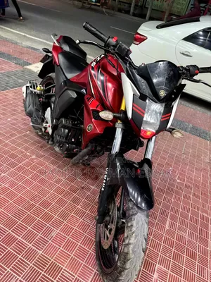 ইয়ামাহা এফজেড ২০১৮ রেড