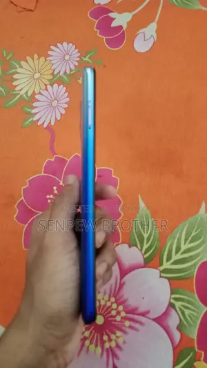 Infinix Hot 11 Play 64 GB Blue