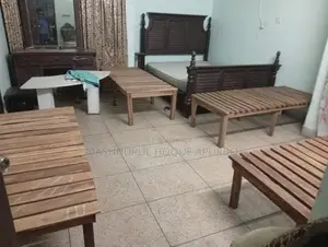 সিট ভাড়া হবে শুধুমাত্র পুরুষ ব্যাচেলরদের জন্য