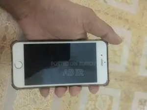 Apple iPhone 6 16 GB Silver