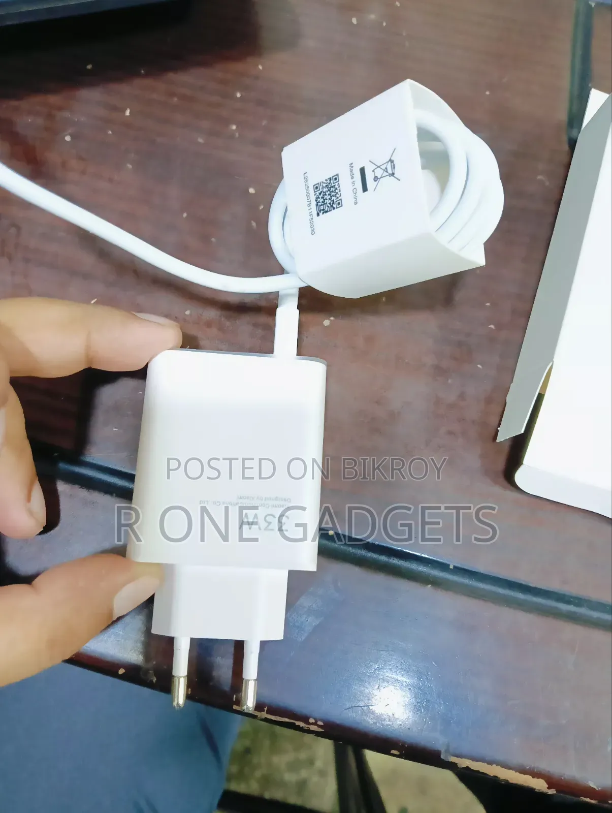 Xiaomi 33 Watt Turbo Nano Percentage Charger