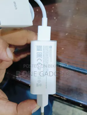 Xiaomi 33 Watt Turbo Nano Percentage Charger