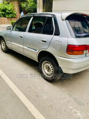 Toyota Starlet Glanza 1995 Gold