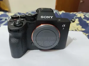 সনি আলফা ৭ আইভি ডিএসএলআর ক্যামেরা