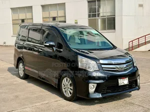 Toyota Noah 2011 Black