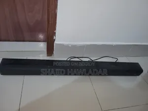 ওয়্যারড সাউন্ডবার স্পিকার
