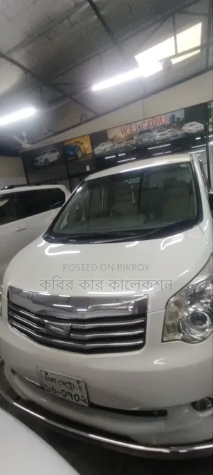 টয়োটা অ্যালিয়ন ২০১১ সাদা