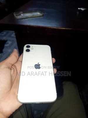 অ্যাপল আইফোন ১১ ১২৮ জিবি সাদা