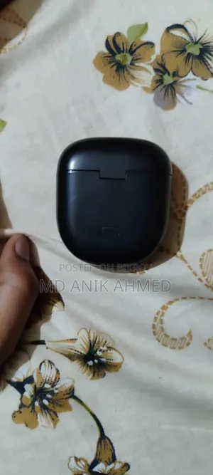 Bose Earbuds, no issues, bought from Saudi for 1100 Riyals