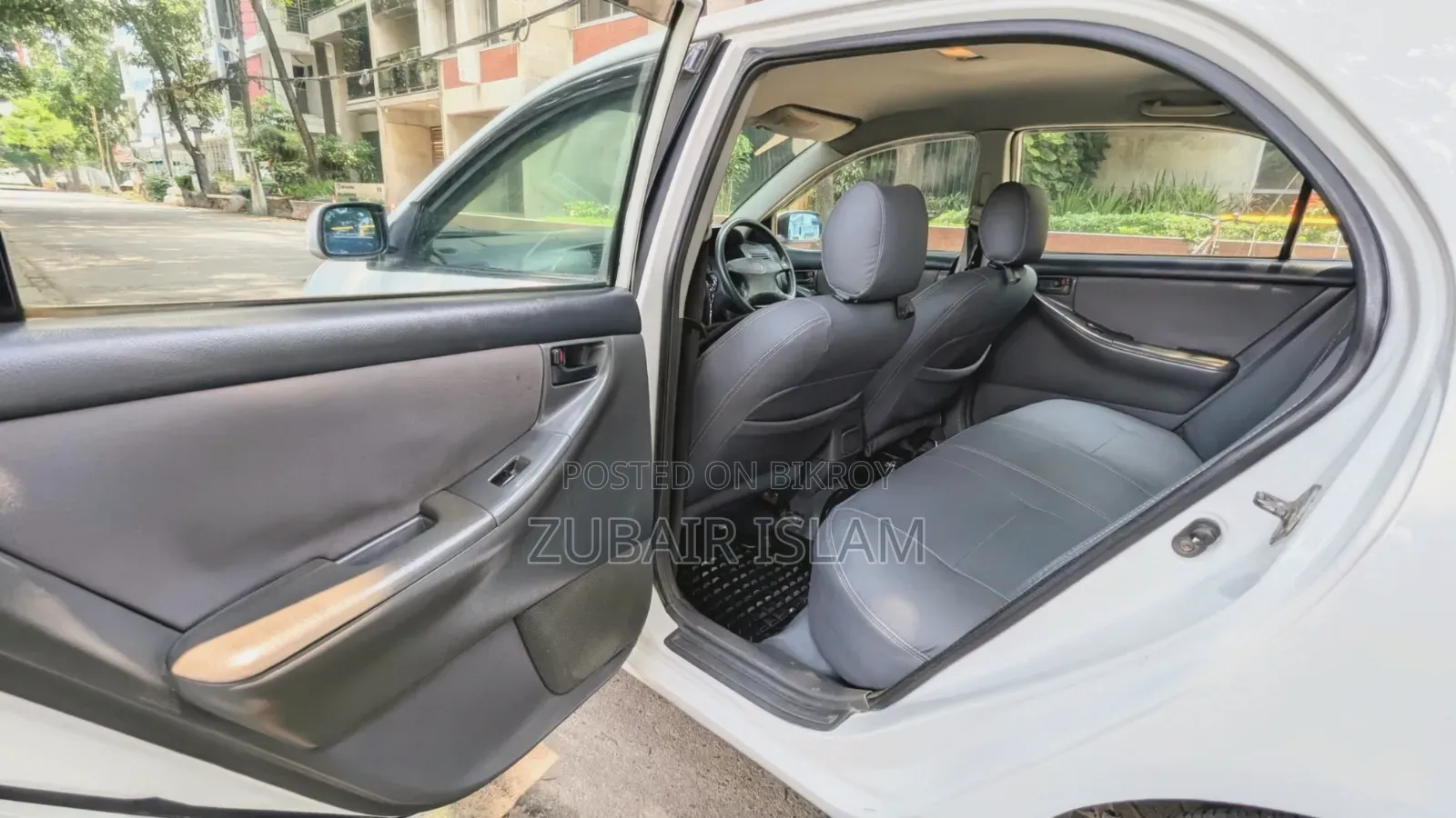 Toyota Corolla Sedan 2004 White
