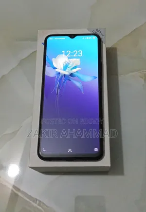 Vivo Y33s 128 GB Black