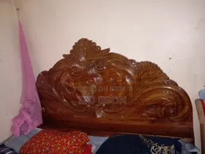 Semi Box Wood Bed