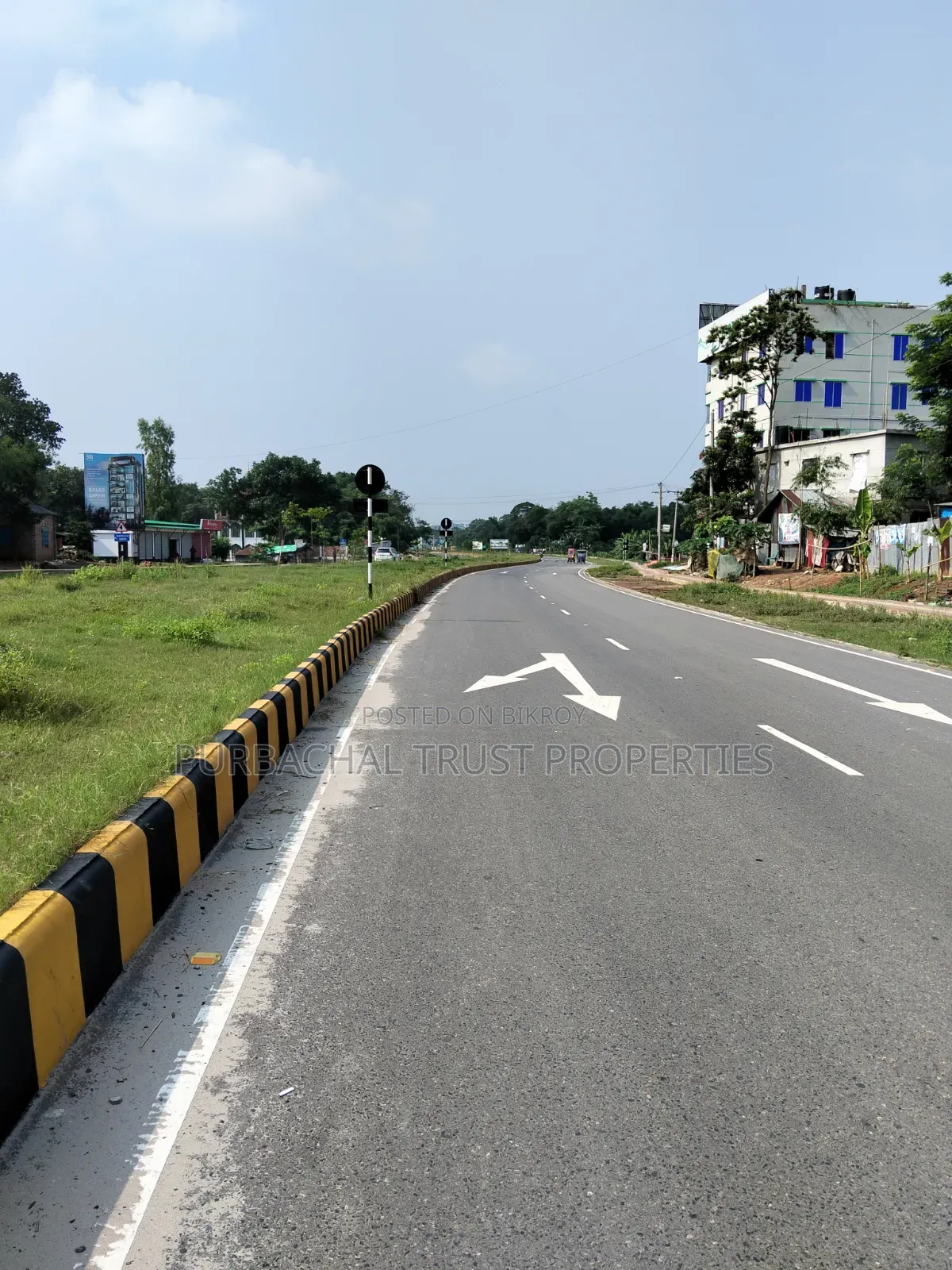পূর্বাচল জলসিড়ি ১০০ ফিট রাস্তায় ৩৫ কাঠা জমি মিক্রি