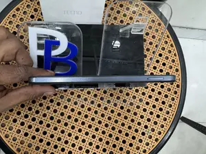Tecno Spark 20C 128 GB Black