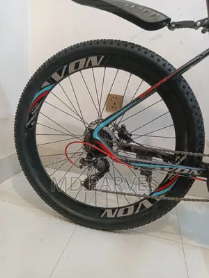 Oil Brake 27.5 Size Avon Cycle for sale, used only 2 months