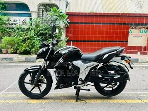 TVS Apache RTR 160 4V 2024 Black