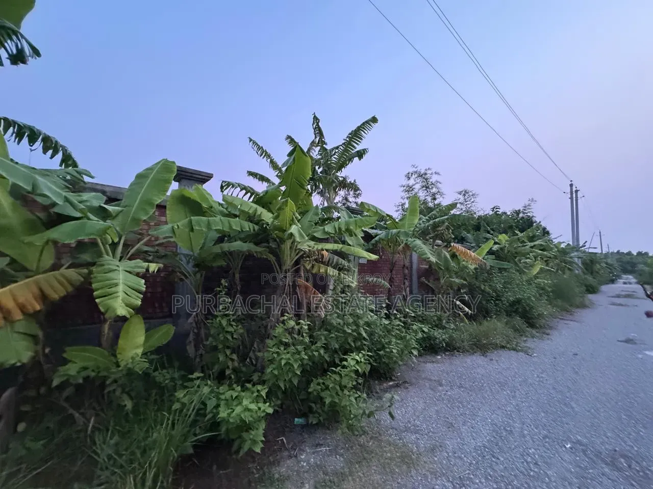 রাজউক পূর্বাচলে দক্ষিণমুখী ১০ কাঠা লেকভিউ প্লট