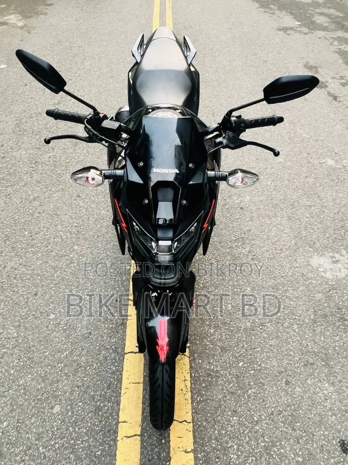 হোন্ডা এক্স-ব্লেড ১৬০ ২০২৫ কালো