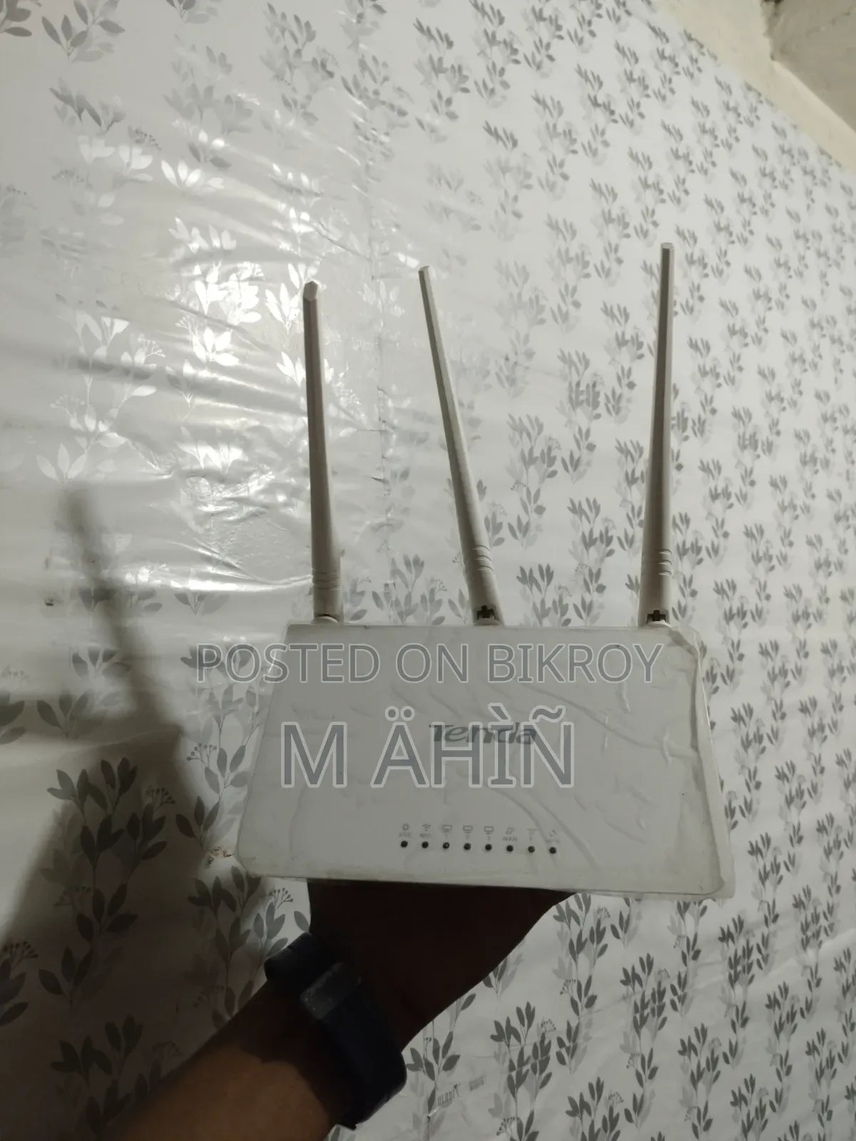 Router Tenda F3