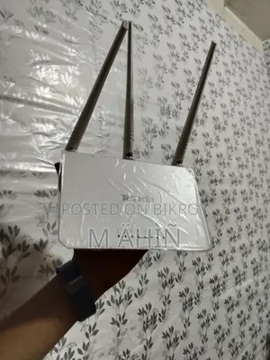 Router Tenda F3