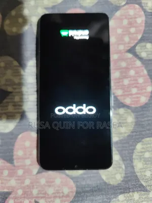 ওপ্পো এফ১৭ ১২৮ জিবি সাদা