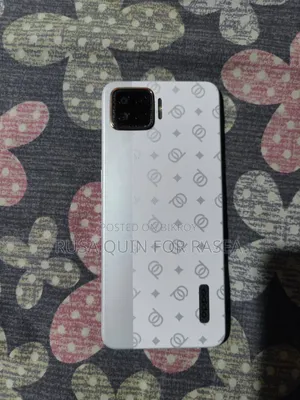 ওপ্পো এফ১৭ ১২৮ জিবি সাদা