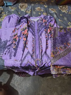 লিলিয়েন ৩ পিস