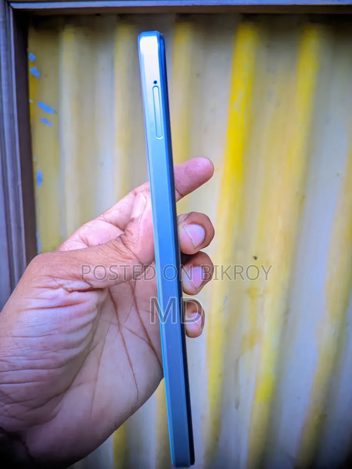 New Vivo Y18 128 GB Blue