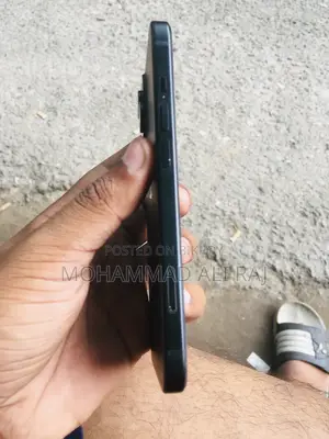 New Apple iPhone 15 128 GB Black