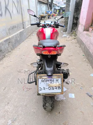 টিভিএস অ্যাপাচি ১৬০ ৪ভি ২০২২ রেড