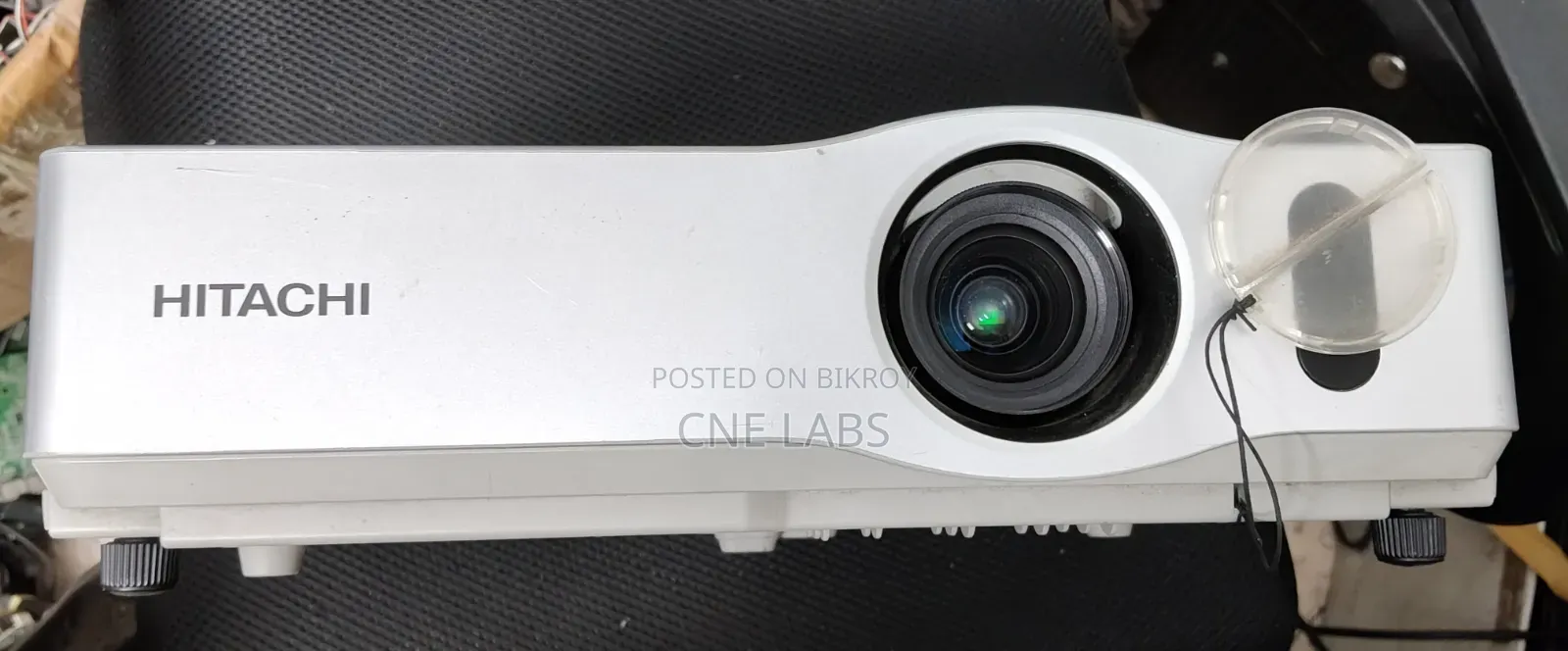 Hitachi CP-X450 4000 Lumens Projector