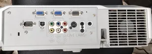 Hitachi CP-X450 4000 Lumens Projector