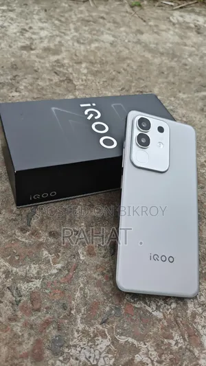 iQOO Z10x ১২৮ জিবি সিলভার