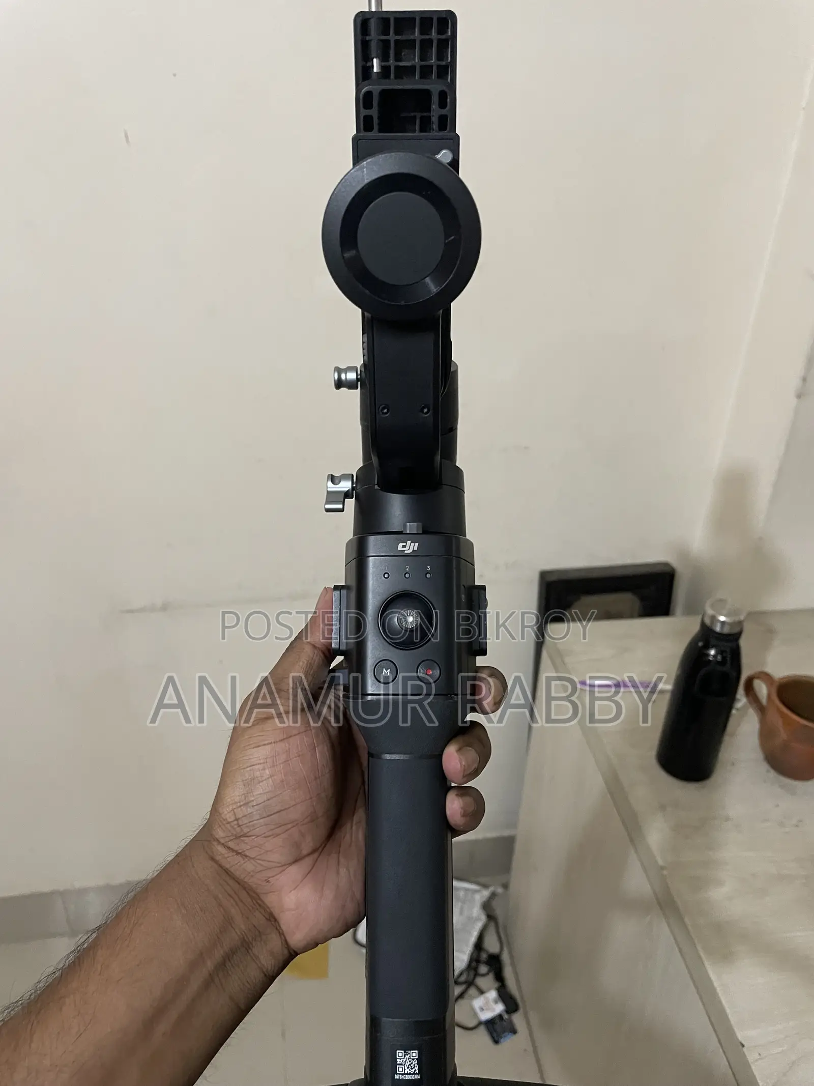 Dji Ronin Sc ৩-অক্ষ ক্যামেরা গিম্বল | নতুনের মতো কন্ডিশন | সম্পূর্ণ কার্যক্ষম