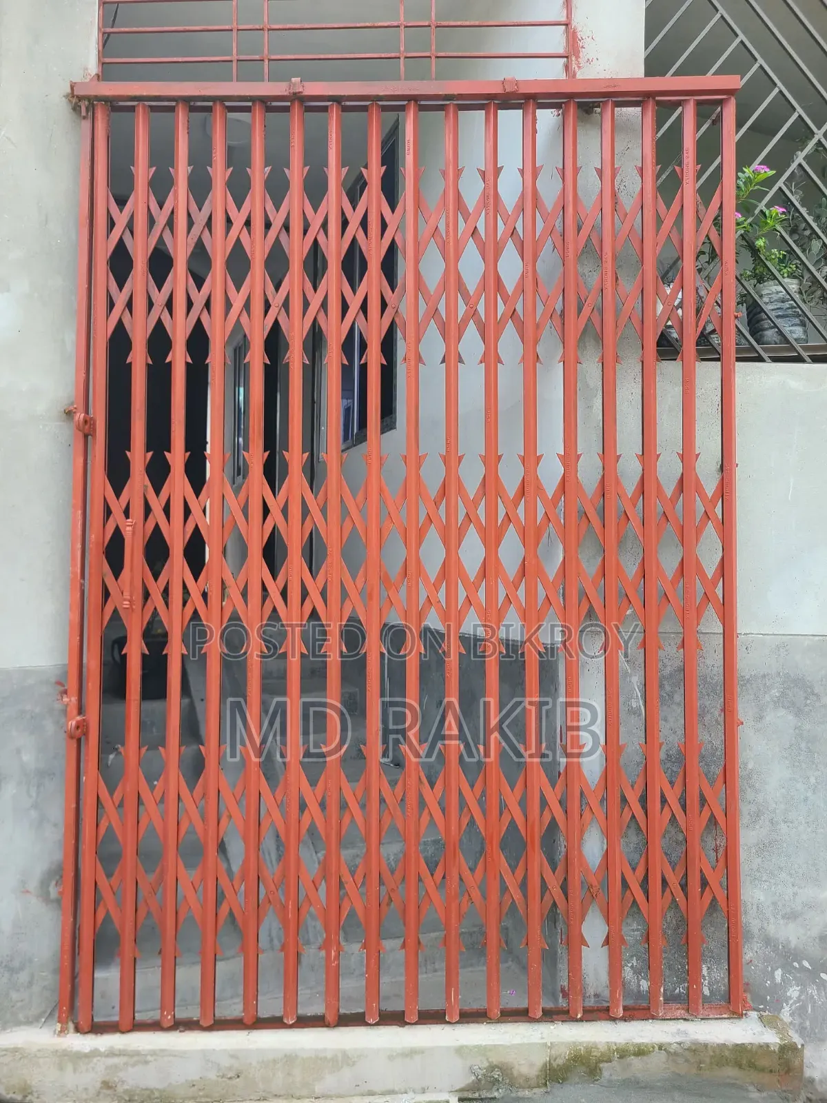 কেচি গেইট উচ্চতা ৮" ২'× প্রস্থ ৫'১০"