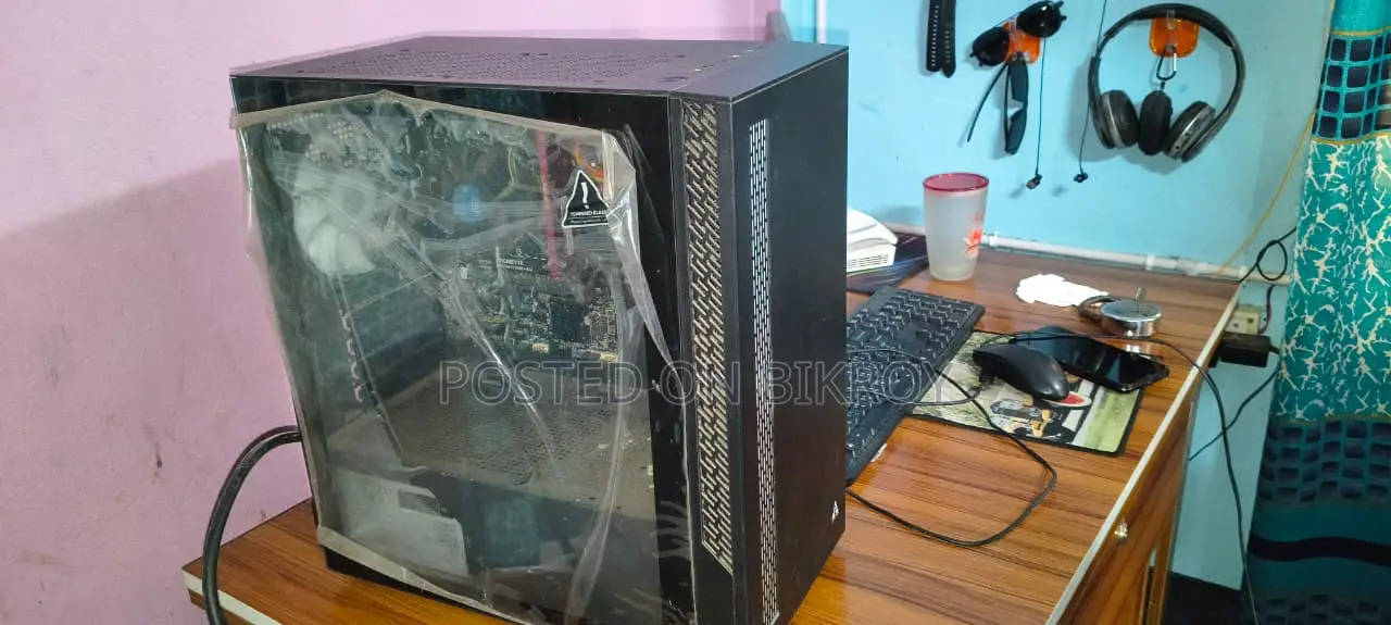 Desktop Computer Asus A4110 8GB Intel Core I5 SSD 128GB