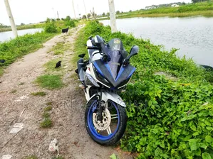 Yamaha R1 2019 White