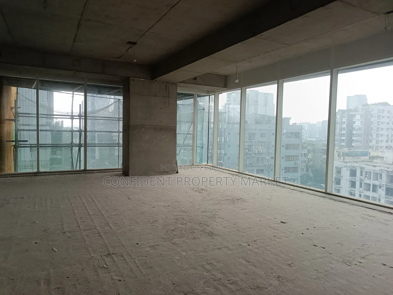 গুলশানে ভাড়ার জন্য কমার্শিয়াল স্পেস