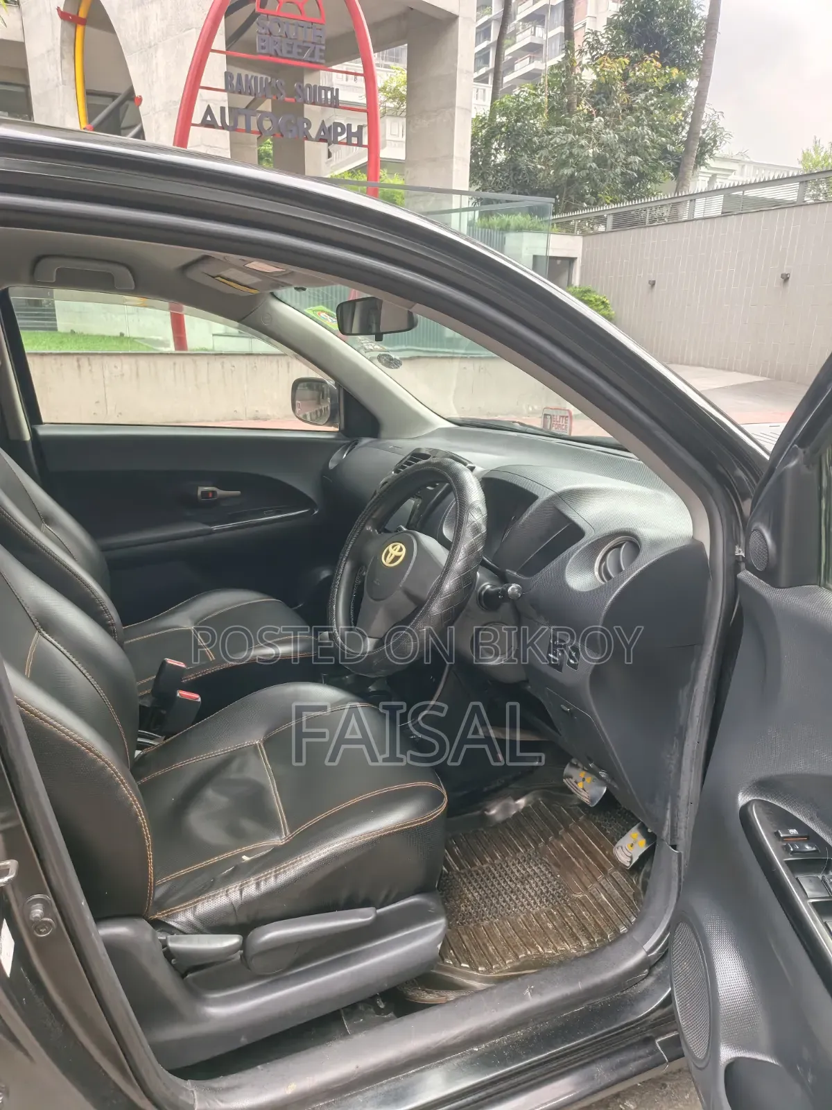 Toyota IST 2010 Black