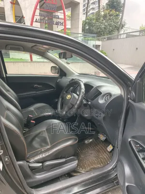 Toyota IST 2010 Black