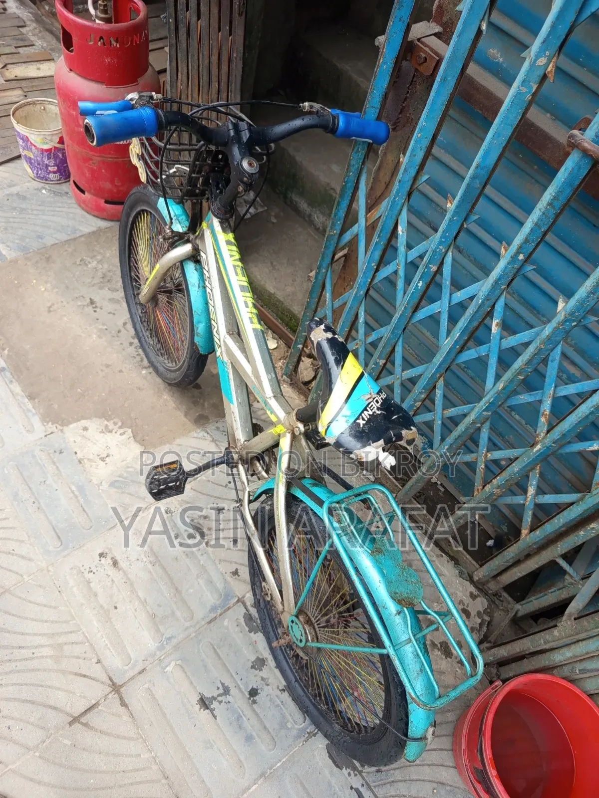 Selling children's bicycle